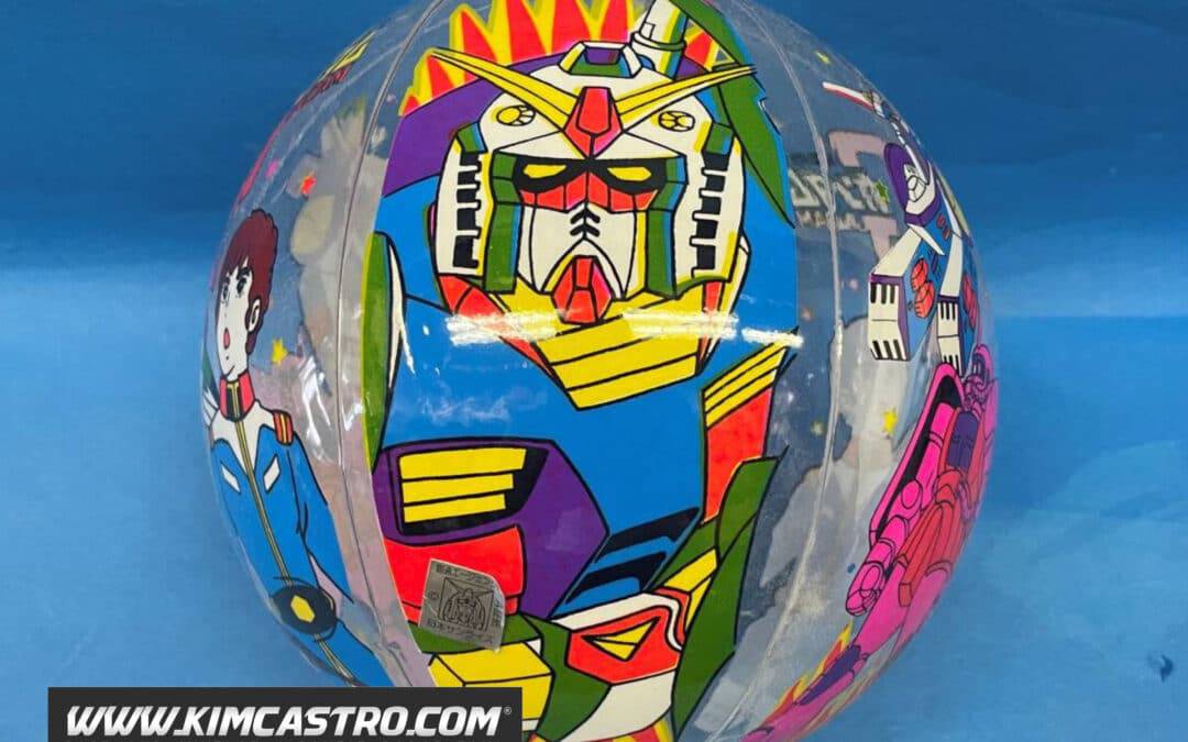 GUNDAM MOBILE SUIT  RETRO BEACH BALL CLOVER.    ガンダム機動戦士レトロビーチボールクローバー。