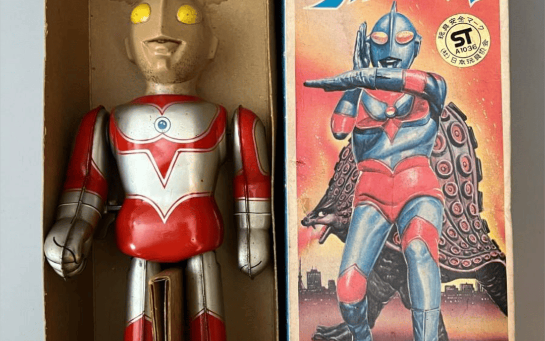 ULTRAMAN ULTRA MAN TIN TOY WIND UP WALK WALKING TIN PLATE BULL MARK BULLMARK.   ウルトラマン ウルトラマン ブリキのおもちゃ ゼンマイ ウォーキング ウォーキング ブリキ板 ブルマーク ブルマァク。