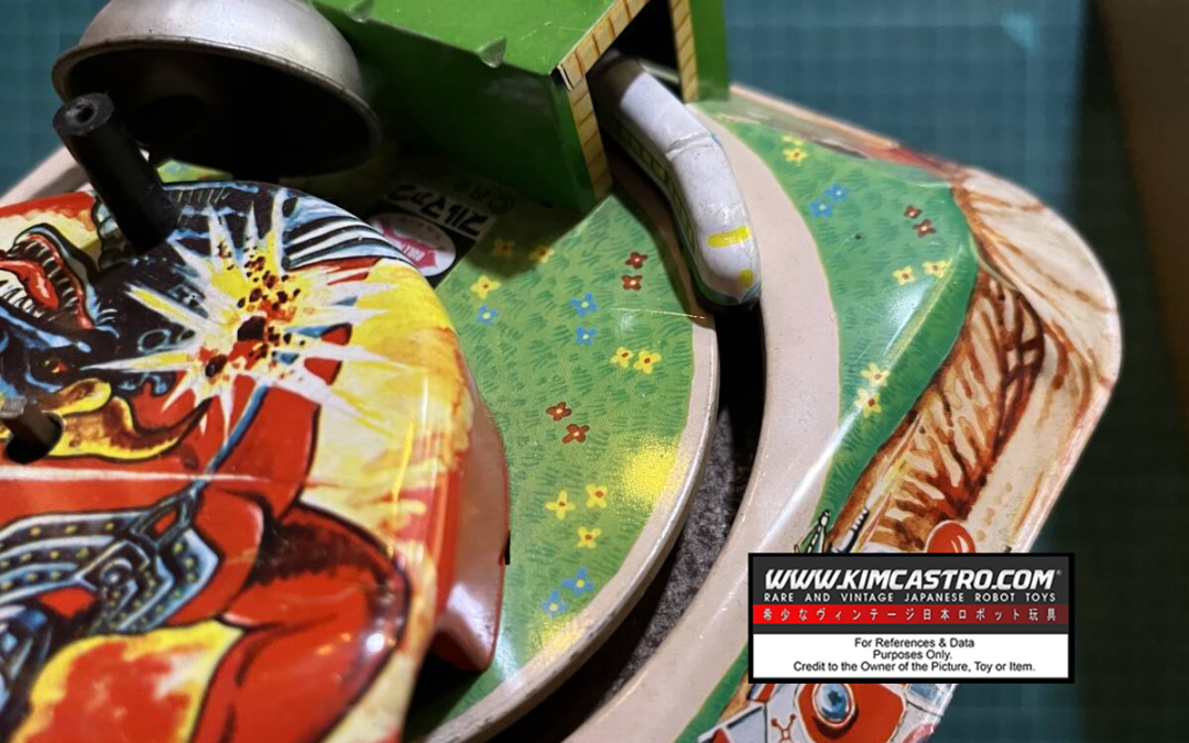 TINPLATE TRAIN ULTRAMAN TARO TIN TOY WIND UP WIND-UP BULL MARIK BULLMARK. ブリキ電車 ウルトラマンタロウ ブリキのおもちゃ ゼンマイ式 ブルマァク ブルマァク。
