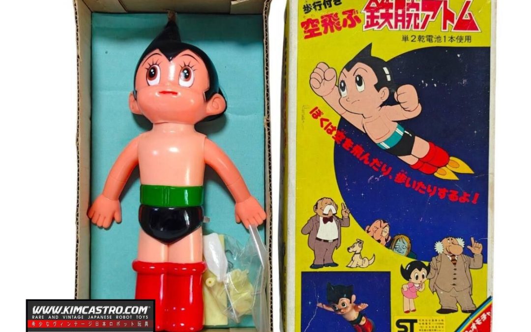 ASTRO BOY TETSUWAN ATOMU MIGHTY ATOM  GIGANTOR SOFT VINYL AND ELECTRIC WALKING FLY IN THE SKY MADE IN YONEZAWA. 鉄腕アトム 鉄腕アトム ソフビ製＆電動歩行式 空飛ぶ鉄腕アトム 米沢製